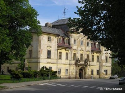 Hlavní sponzor - Obec Luštěnice